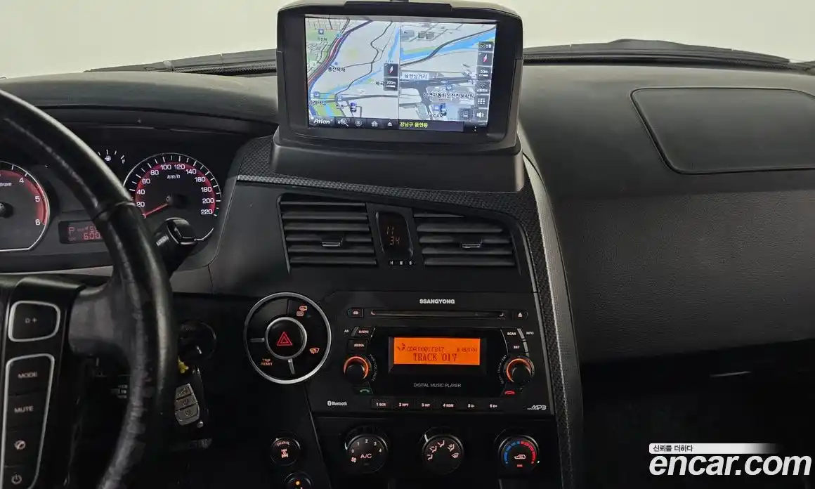 SsangYong Korando 2015 2.0 Автомат в Москве № 30636, фото 14