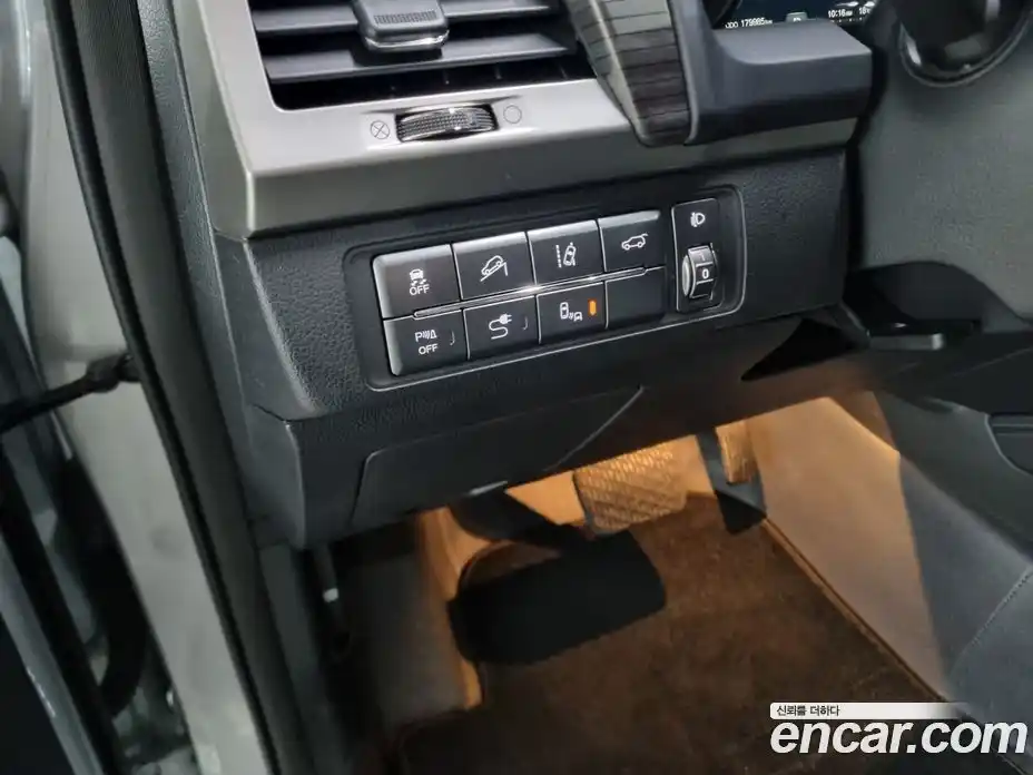 SsangYong Rexton 2018 2.2 Автомат в Москве № 30928, фото 13