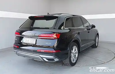 Audi Q7 2021 3.0 Автомат в Москве № 312349, миниатюра 2