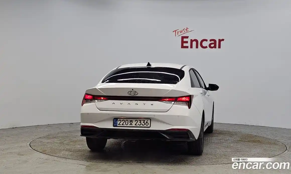 Hyundai Avante 2023 1.6 Автомат в Москве № 319359, фото 12