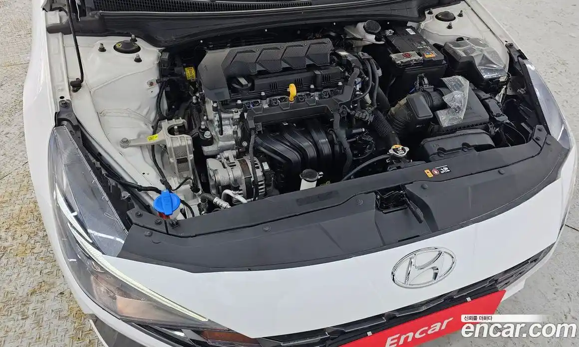 Hyundai Avante 2023 1.6 Автомат в Москве № 319359, фото 16