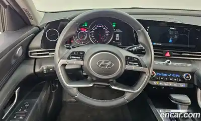 Hyundai Avante 2023 1.6 Автомат в Москве № 319359, миниатюра 5