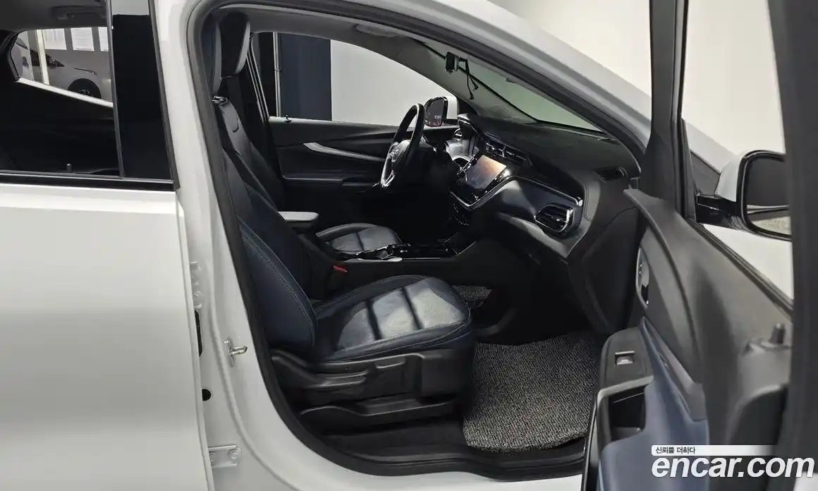 Chevrolet 볼트 EUV 2023 0.2 Автомат в Москве № 327033, фото 10