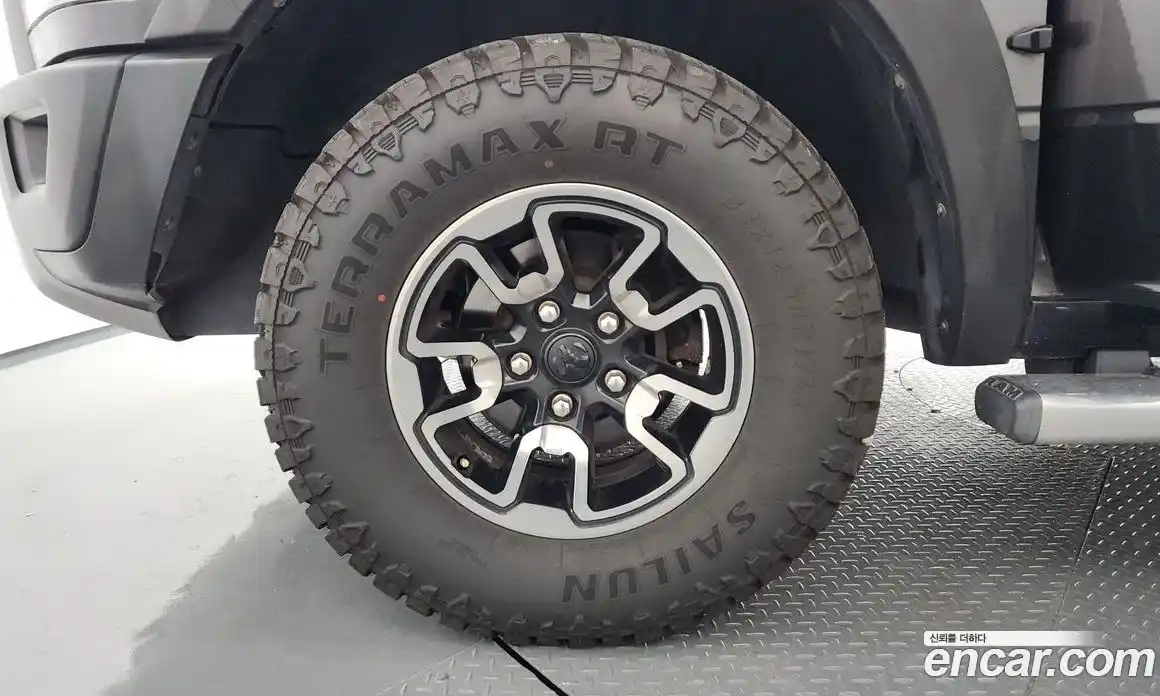 Dodge Ram Pick Up 2015 5.7 Автомат в Москве № 353779, фото 5