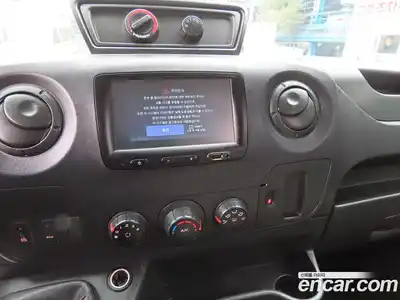 Renault Master 2020 2.3 Механическая в Москве № 359835, миниатюра 12