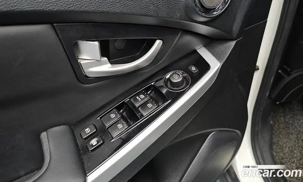 SsangYong Korando 2016 2.2 Автомат в Москве № 36043, фото 4