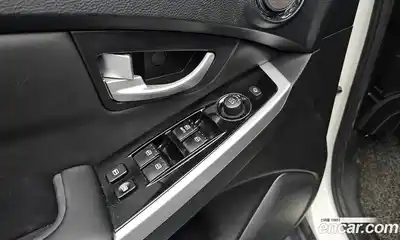 SsangYong Korando 2016 2.2 Автомат в Москве № 36043, миниатюра 4