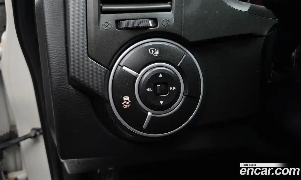 SsangYong Korando 2015 2.0 Автомат в Москве № 36118, фото 8