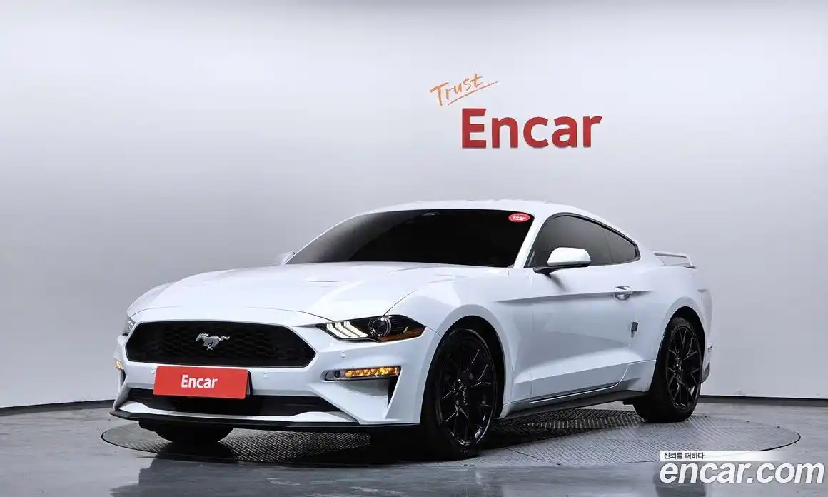 Ford Mustang 2022 2.3 Автомат в Москве № 361982, фото 1