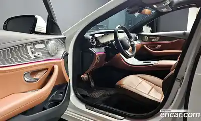 Mercedes-Benz E-Class 2021 2.0 Автомат в Москве № 371944, миниатюра 12