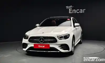 Mercedes-Benz E-Class 2021 2.0 Автомат в Москве № 371944, миниатюра 3