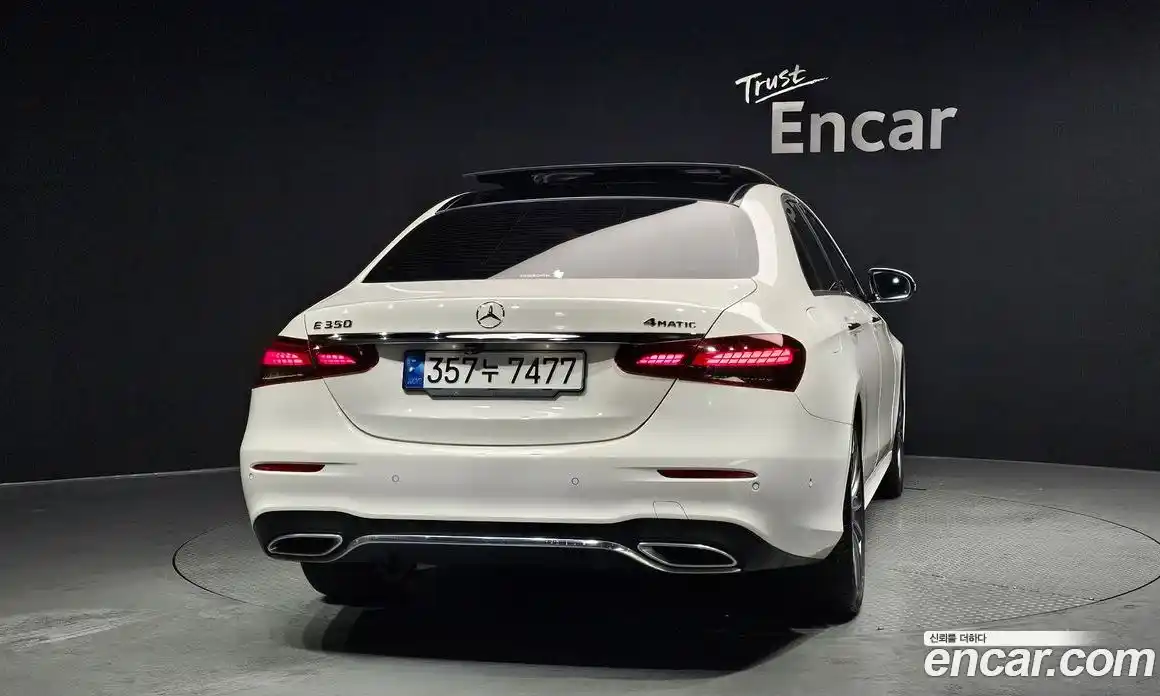 Mercedes-Benz E-Class 2021 2.0 Автомат в Москве № 371944, фото 4