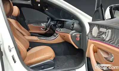 Mercedes-Benz E-Class 2021 2.0 Автомат в Москве № 371944, миниатюра 10