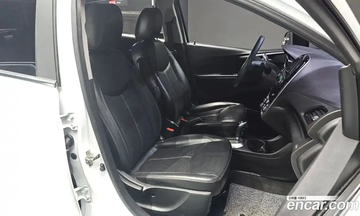 Chevrolet Spark 2016 1.0 Автомат в Москве № 37364, фото 5