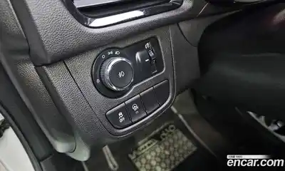 Chevrolet Spark 2016 1.0 Автомат в Москве № 37364, миниатюра 7