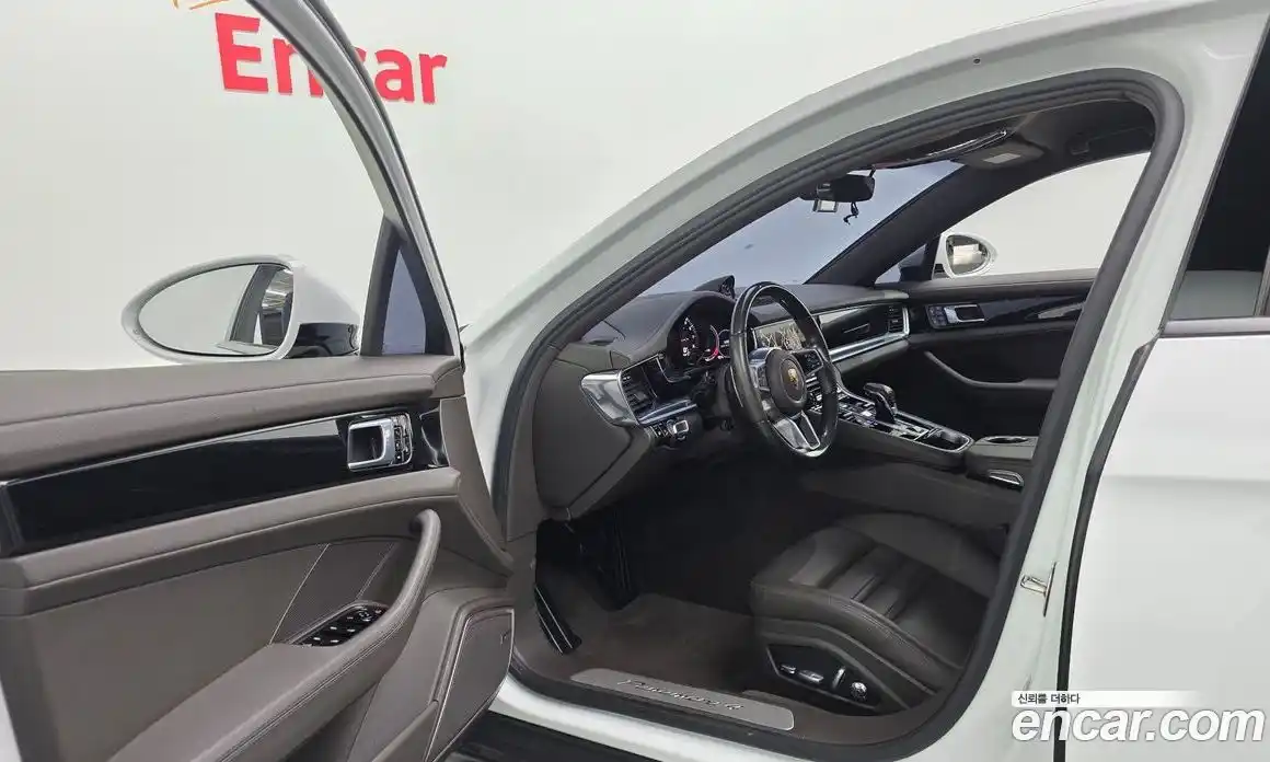 Porsche Panamera 2018 3.0 Автомат в Москве № 374173, фото 11