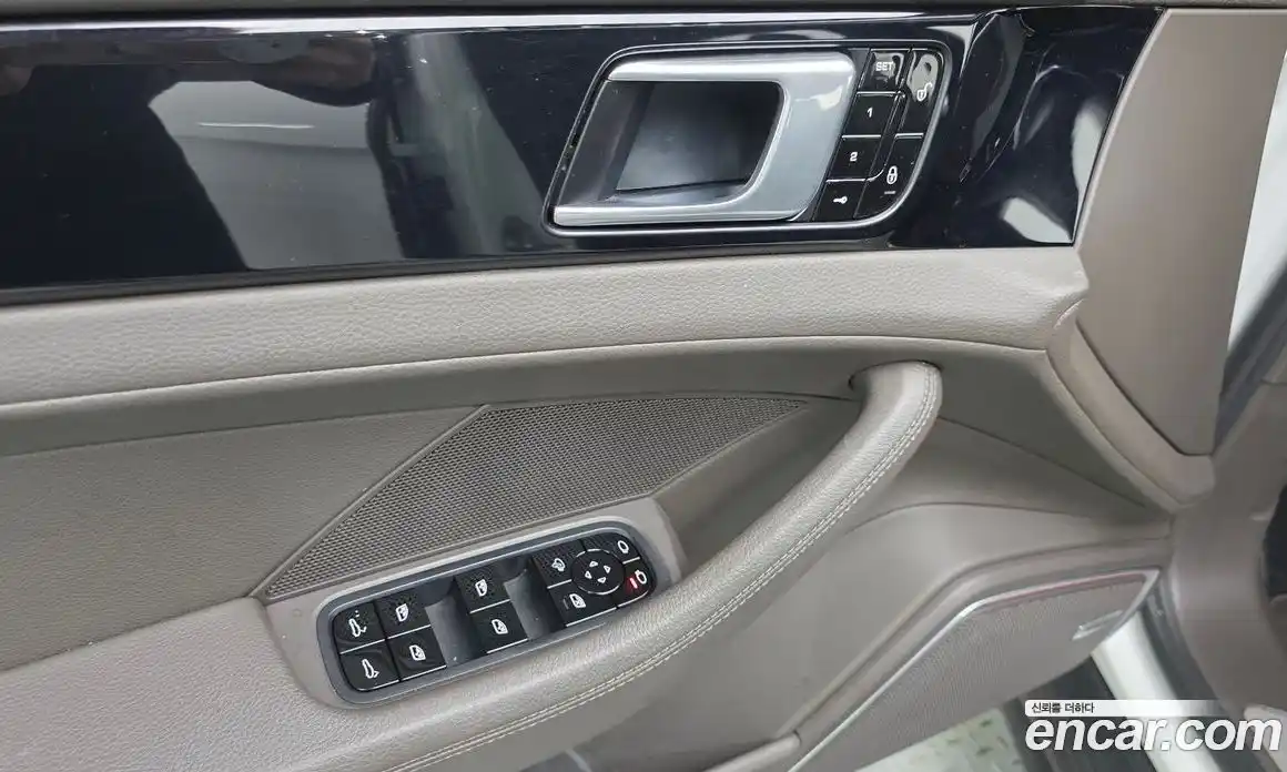 Porsche Panamera 2018 3.0 Автомат в Москве № 374173, фото 12