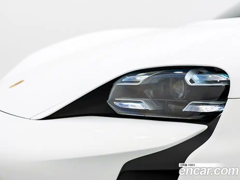 Porsche Taycan 2024 0.1 Автомат в Москве № 374537, фото 11