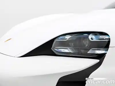 Porsche Taycan 2024 0.1 Автомат в Москве № 374537, миниатюра 11