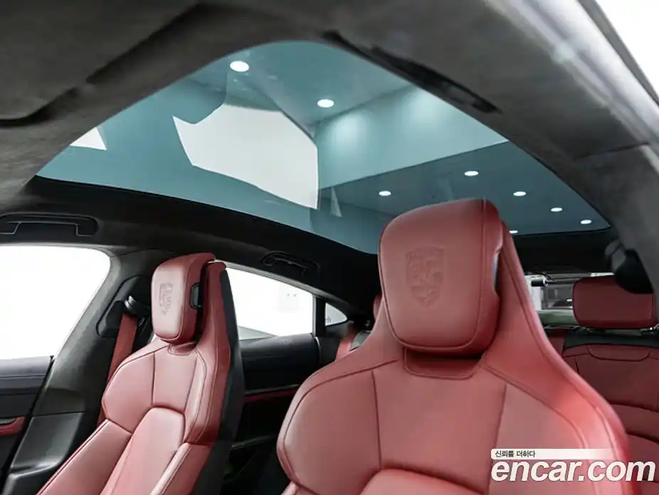 Porsche Taycan 2024 0.1 Автомат в Москве № 374537, фото 13