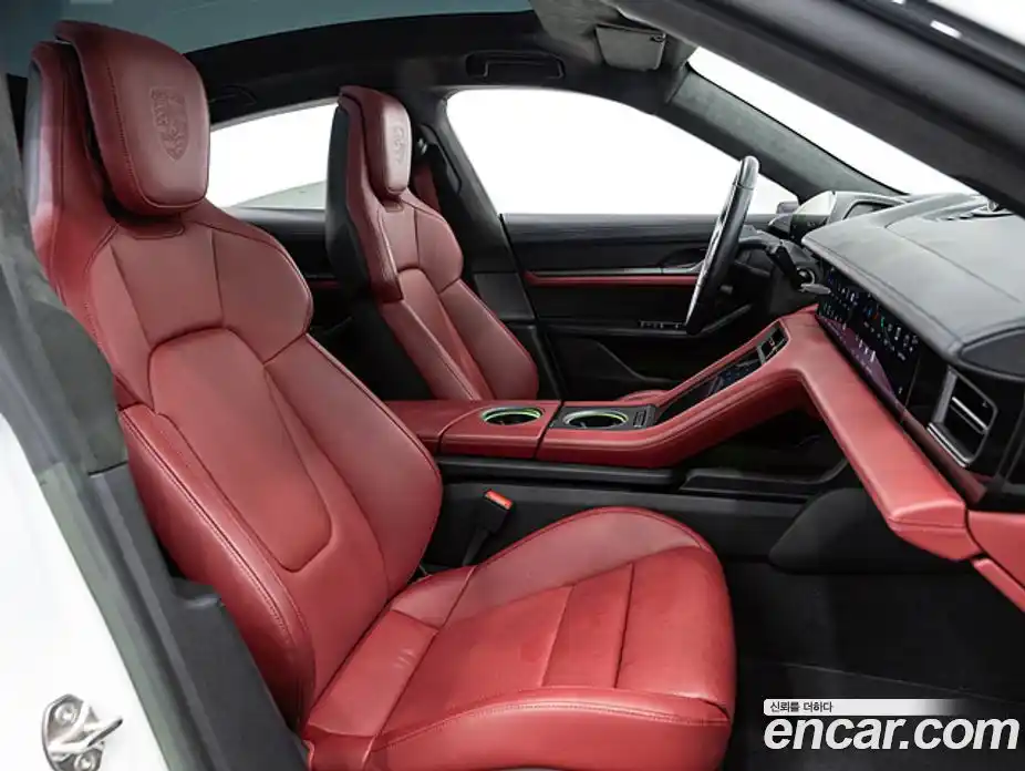 Porsche Taycan 2024 0.1 Автомат в Москве № 374537, фото 14