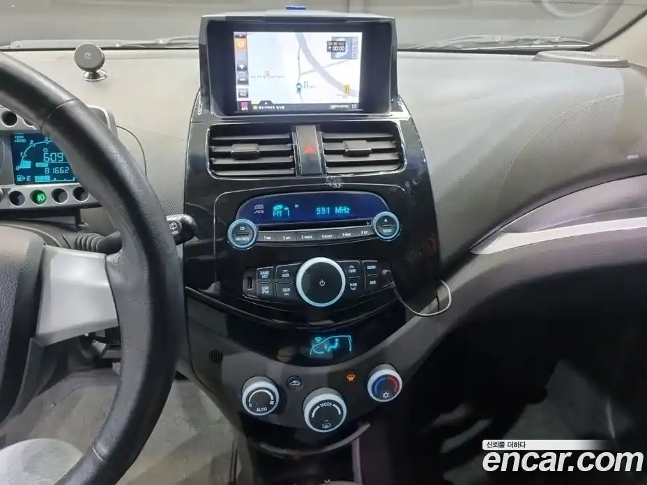 Chevrolet Spark 2012 1.0 Автомат в Москве № 37818, фото 12