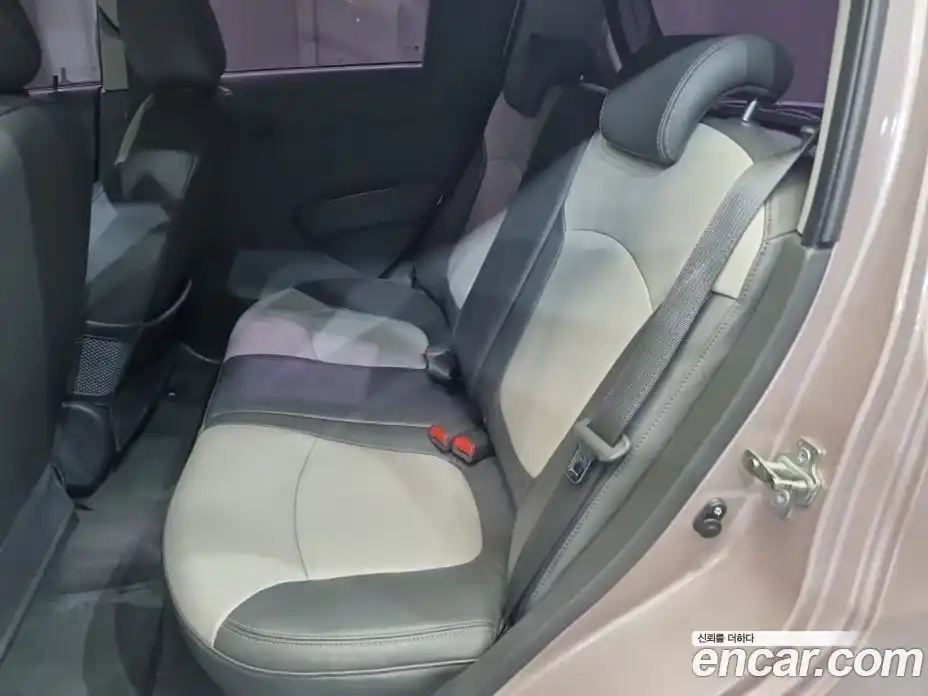 Chevrolet Spark 2012 1.0 Автомат в Москве № 37818, фото 14