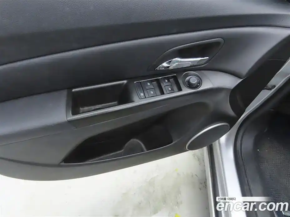 Chevrolet Cruze 2011 1.8 Автомат в Москве № 37967, фото 13