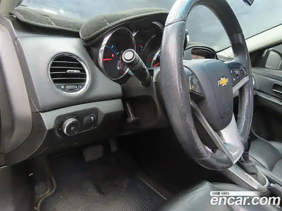 Chevrolet Cruze 2011 1.8 Автомат в Москве № 37967, фото 14