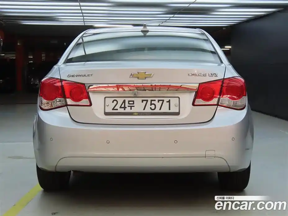 Chevrolet Cruze 2011 1.8 Автомат в Москве № 37967, фото 3