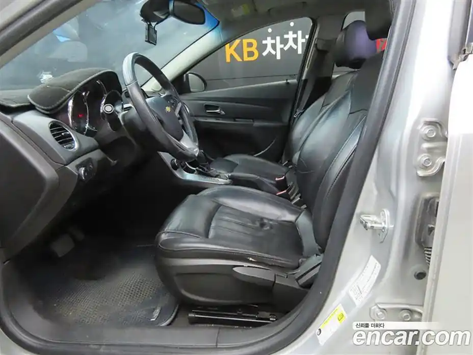 Chevrolet Cruze 2011 1.8 Автомат в Москве № 37967, фото 5