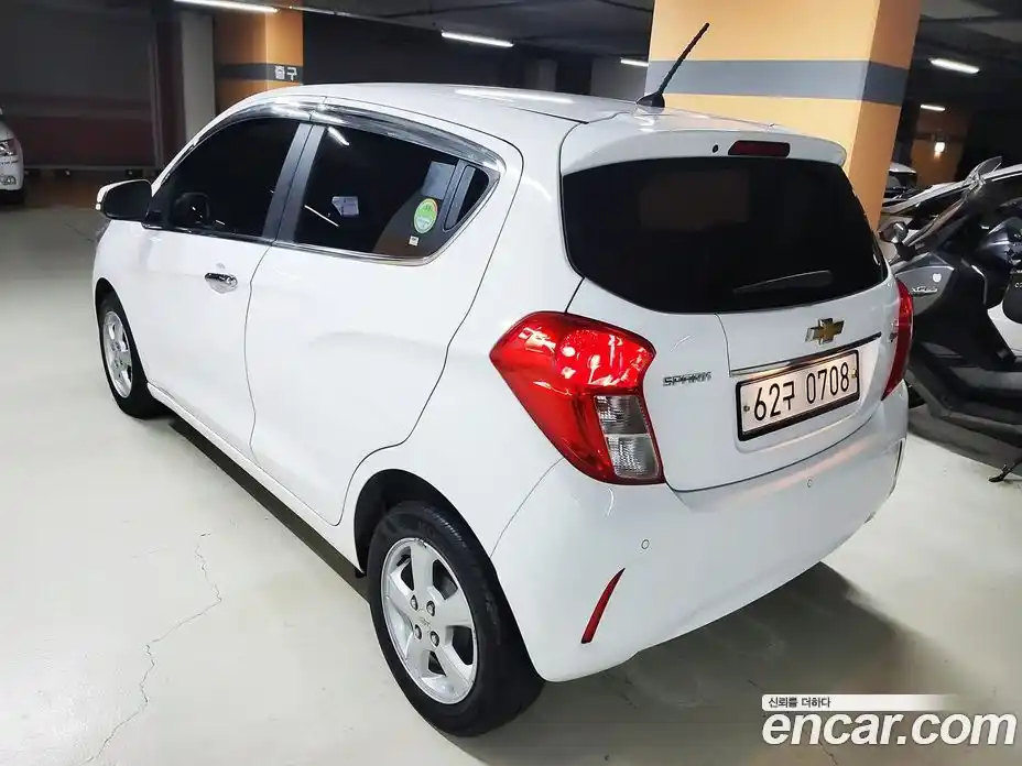 Chevrolet Spark 2016 1.0 Автомат в Москве № 38326, фото 3