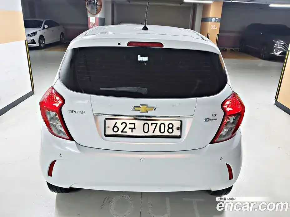 Chevrolet Spark 2016 1.0 Автомат в Москве № 38326, фото 4