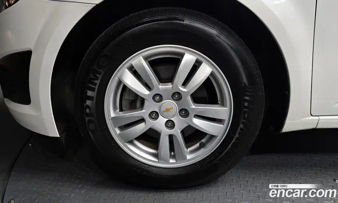 Chevrolet Aveo 2016 1.4 Автомат в Москве № 38336, фото 5