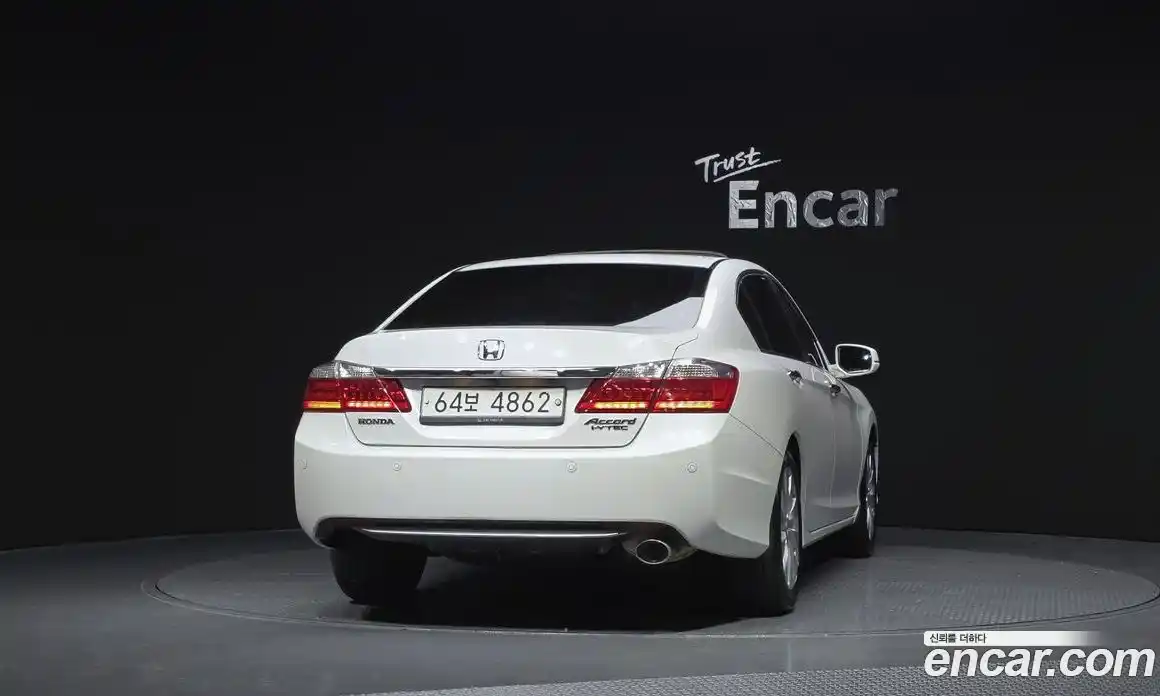 Honda Accord 2013 2.4 Автомат в Москве № 384312, фото 4