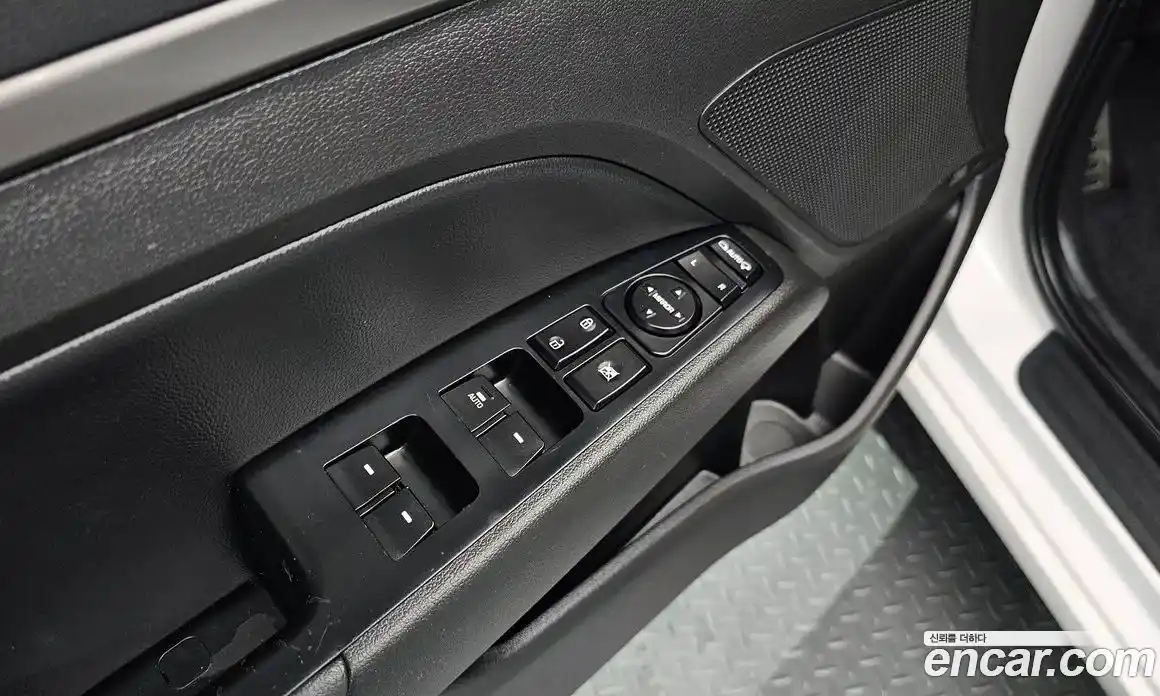 Hyundai Avante 2017 1.6 Автомат в Москве № 400213, фото 19