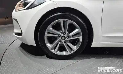 Hyundai Avante 2017 1.6 Автомат в Москве № 400213, миниатюра 5