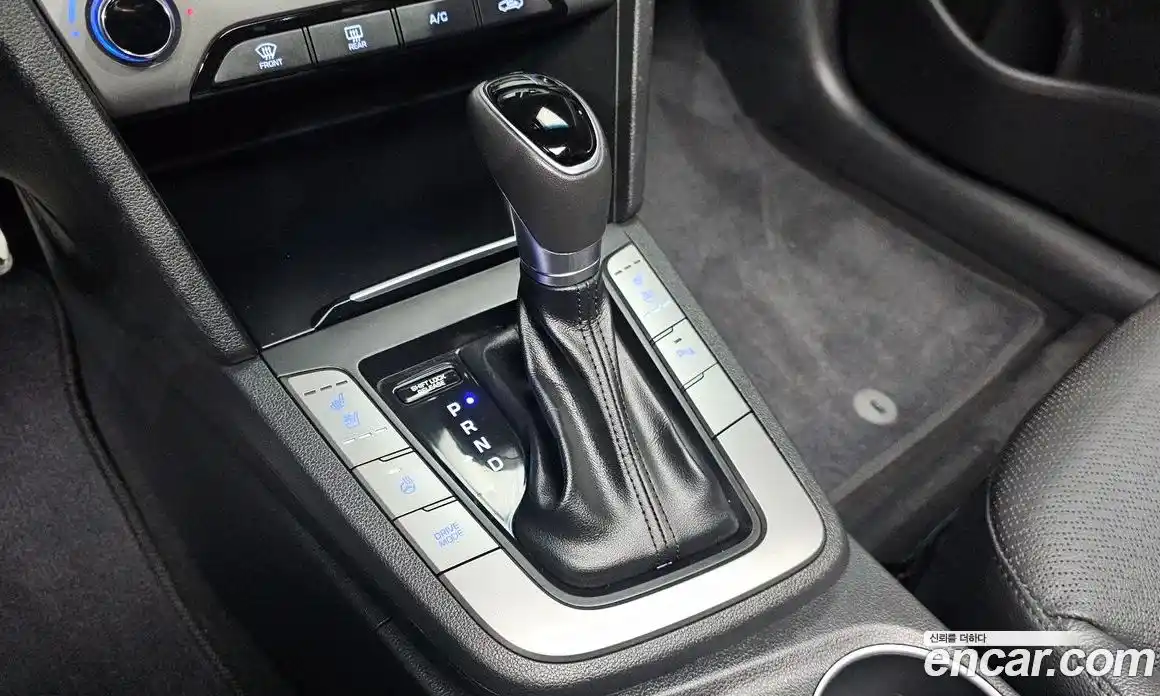 Hyundai Avante 2017 1.6 Автомат в Москве № 400213, фото 9