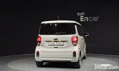 Kia Ray 2018 1.0 Автомат в Москве № 402199, миниатюра 4