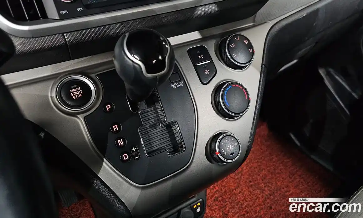 Kia Ray 2018 1.0 Автомат в Москве № 402199, фото 9