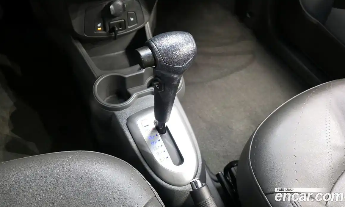 Chevrolet Spark 2013 1.0 Автомат в Москве № 41482, фото 9