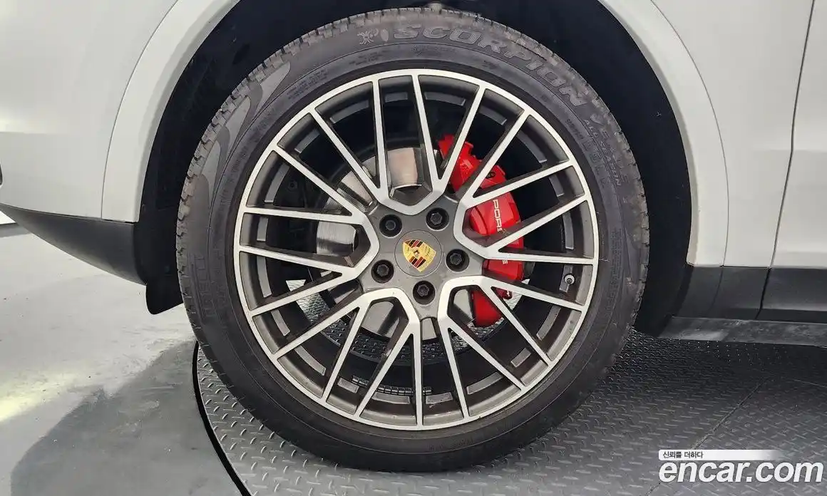 Porsche Cayenne 2020 3.0 Автомат в Москве № 415923, фото 5