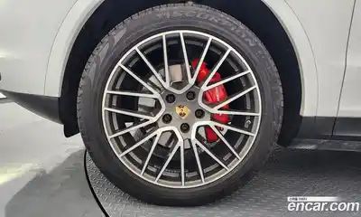 Porsche Cayenne 2020 3.0 Автомат в Москве № 415923, миниатюра 5