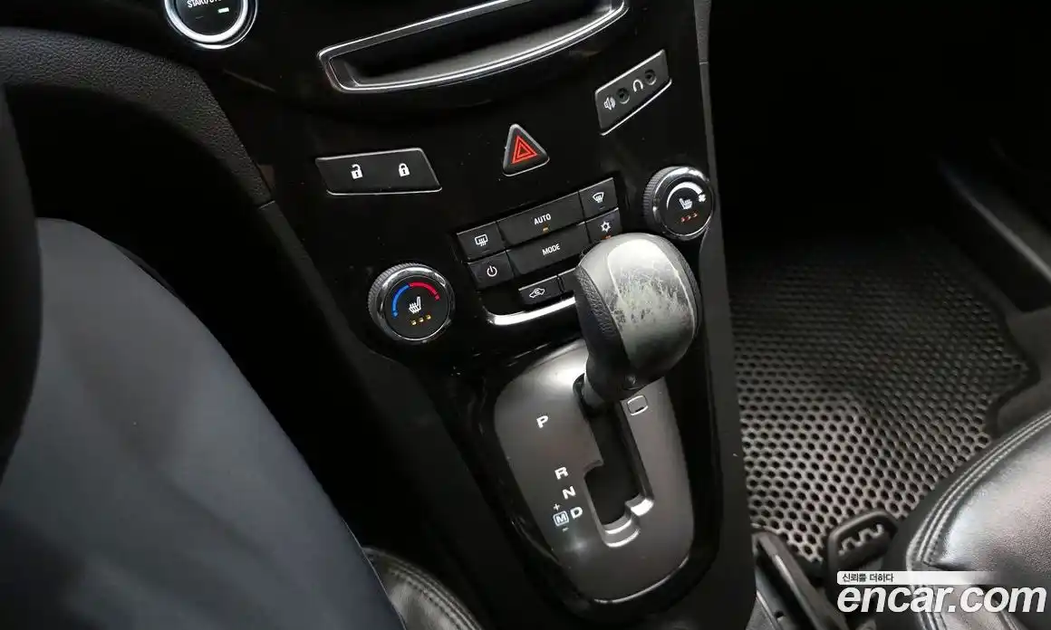 Chevrolet Orlando 2012 2.0 Автомат в Москве № 41934, фото 15