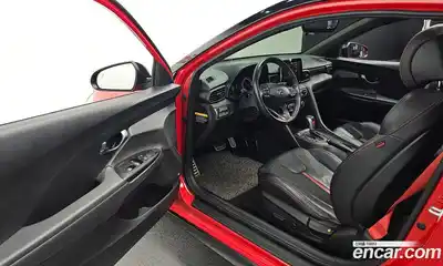 Hyundai Veloster 2018 1.6 Автомат в Москве № 48289, миниатюра 11