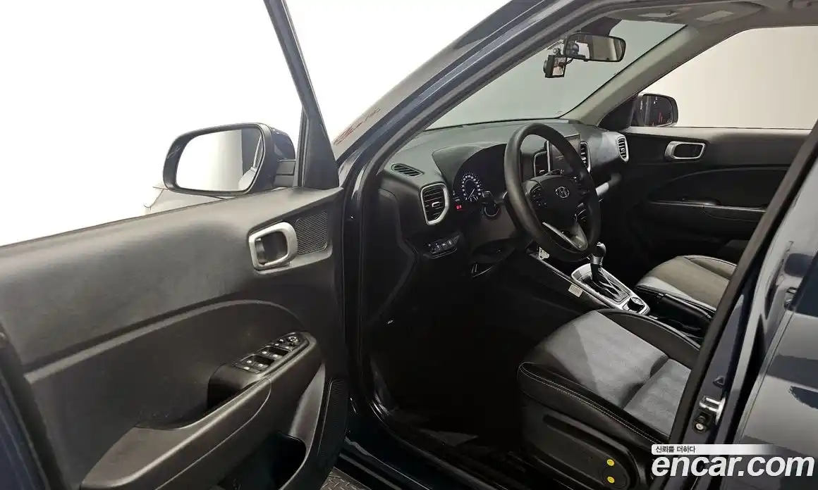 Hyundai Venue 2021 1.6 Автомат в Москве № 50143, фото 14