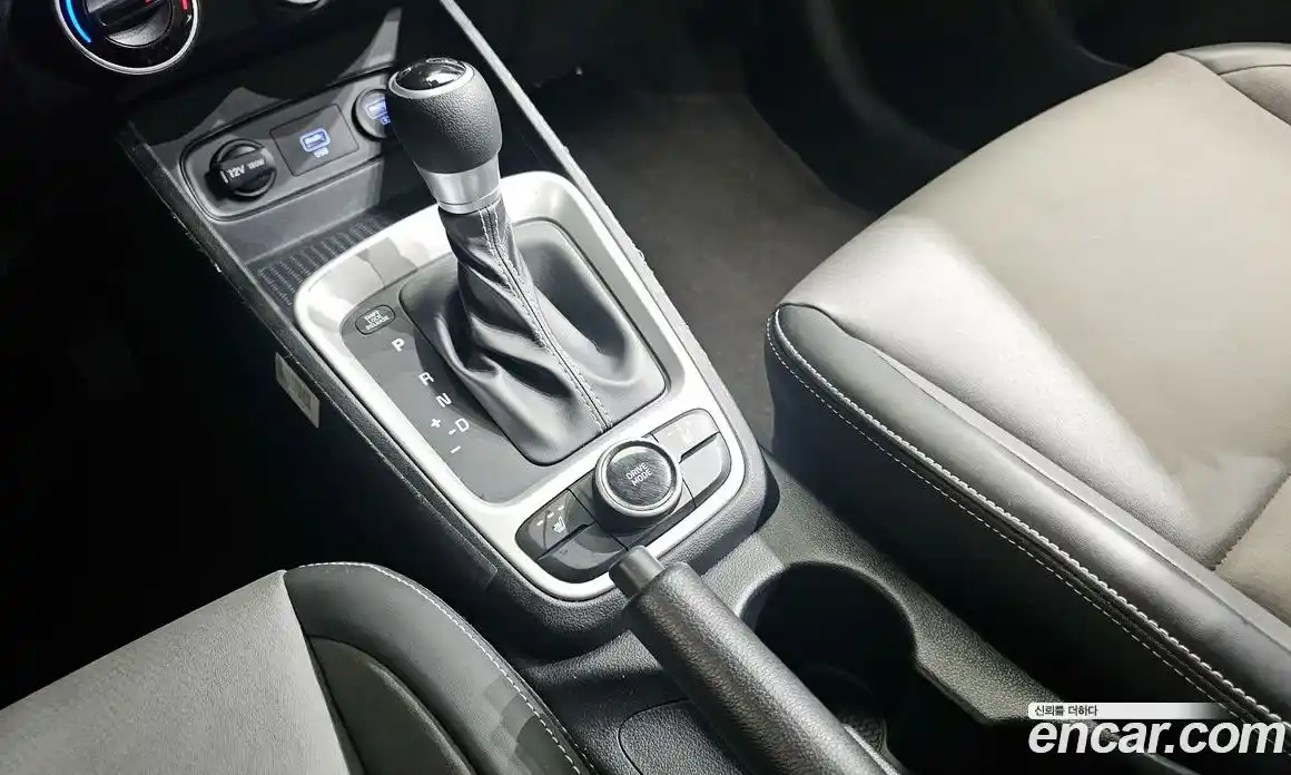 Hyundai Venue 2021 1.6 Автомат в Москве № 50143, фото 17