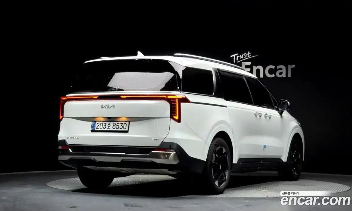 Kia Canival 2025 1.6 Автомат в Москве № 53860, фото 18