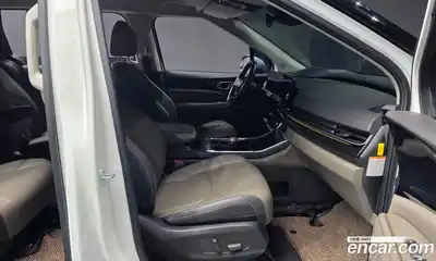 Kia Canival 2025 1.6 Автомат в Москве № 53860, миниатюра 6