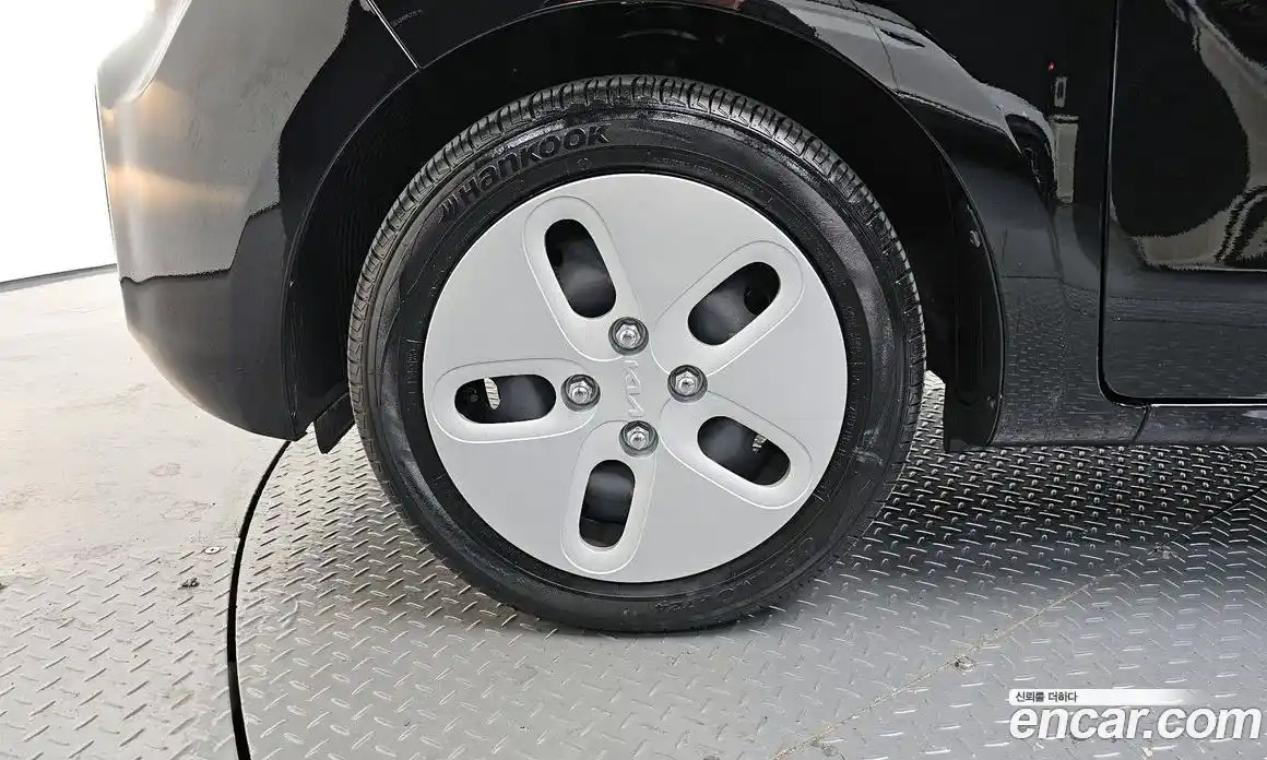 Kia Ray 2022 1.0 Автомат в Москве № 54352, фото 20